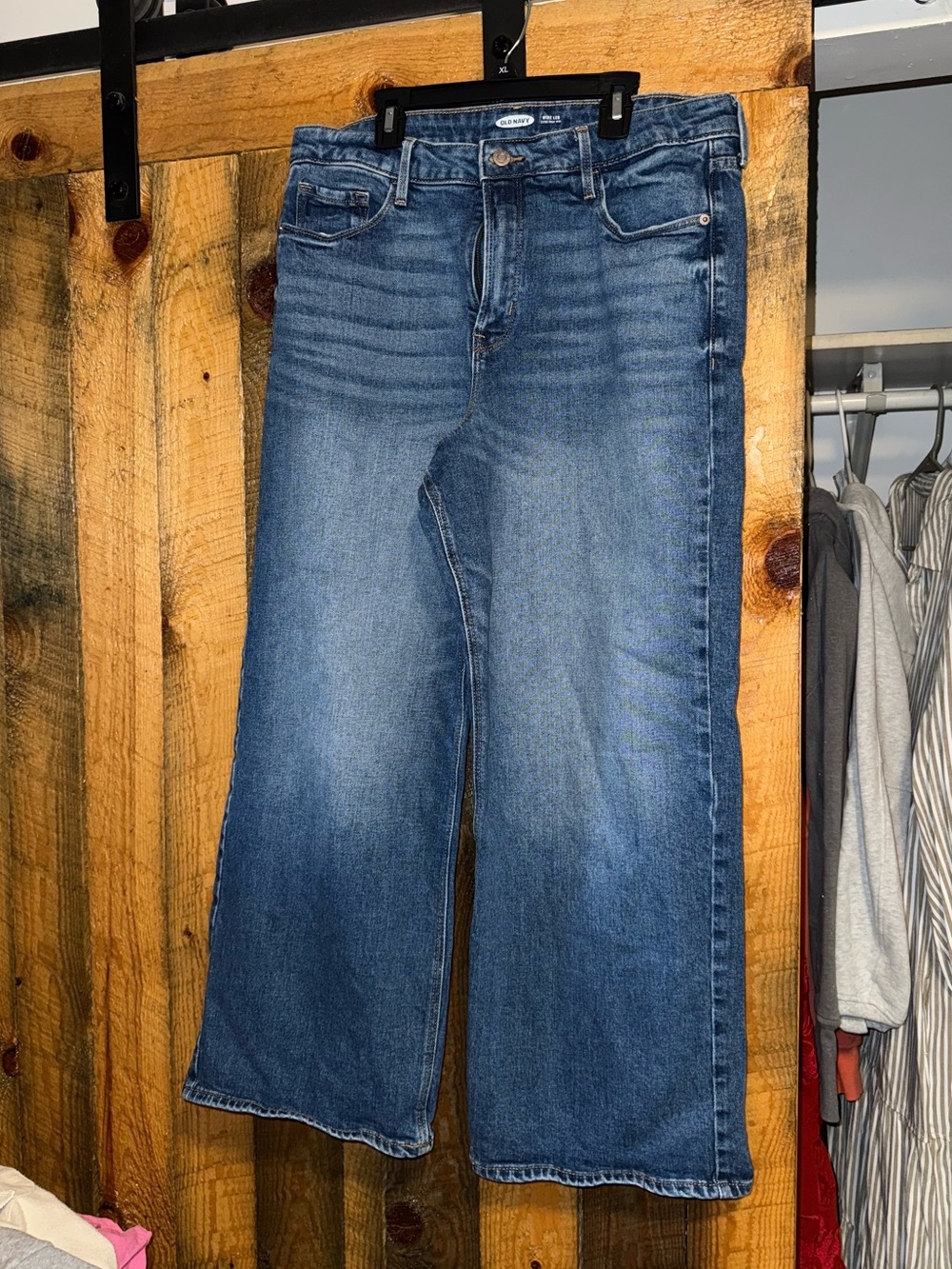 Old Navy High-Rise Wide Leg Jeans - Medium Blue Wash